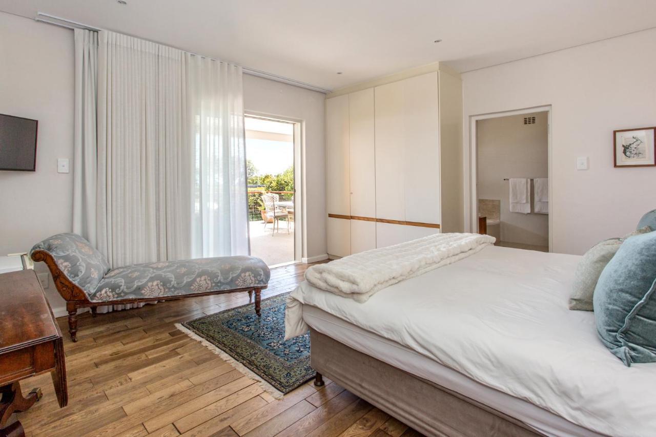 Far Horizons Camps Bay Guest house