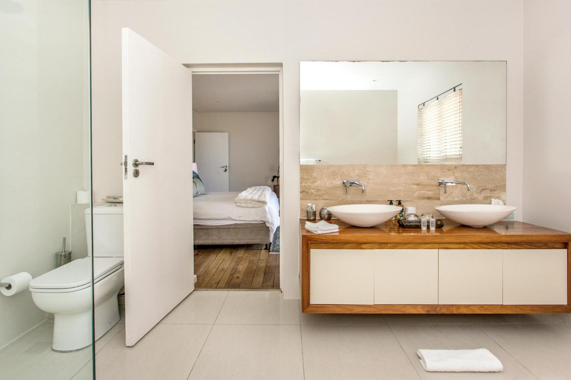 Far Horizons Camps Bay 4*