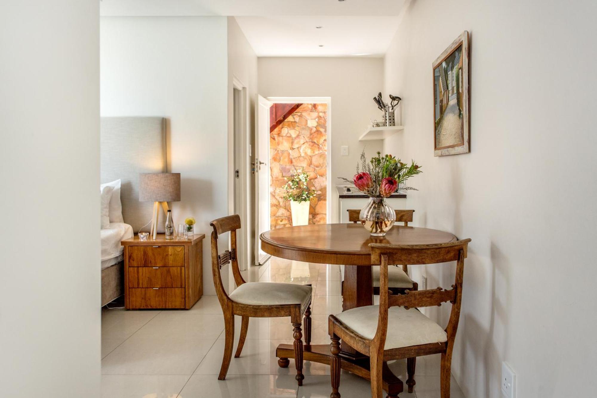 Far Horizons Camps Bay 4*