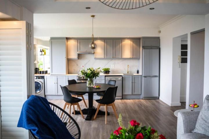 Guest house Far Horizons Camps Bay Cape Town