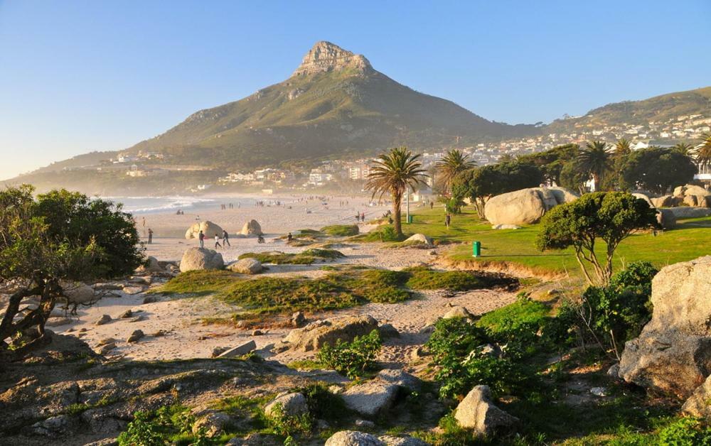 Far Horizons Camps Bay 4*